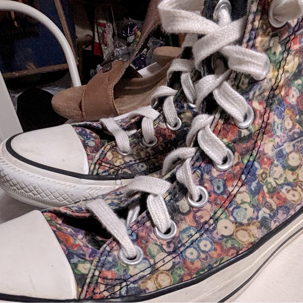 COPY - Sequin patterned women's converse size 8.5